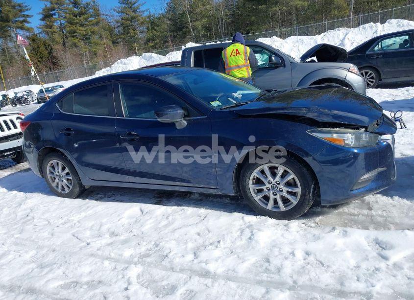 Photo 14 of 2017 Mazda Mazda3 SPORT (VIN JM1BN1U70H1100127)