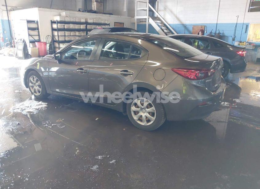 Photo 3 of 2017 Mazda Mazda3 SPORT (VIN JM1BN1U70H1100788)