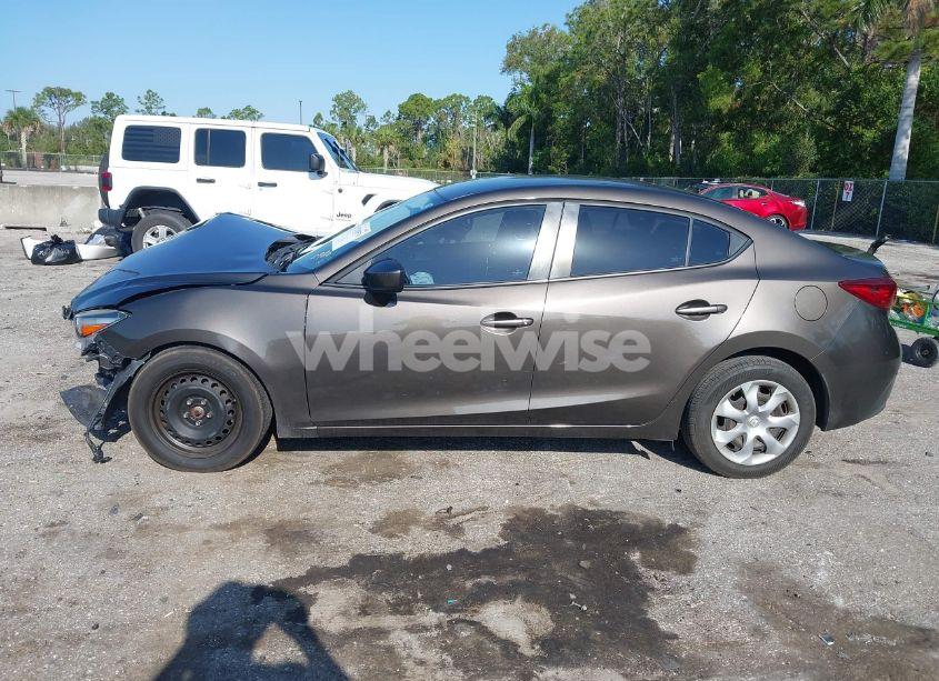 Photo 15 of 2017 Mazda Mazda3 SPORT (VIN JM1BN1U74H1100986)