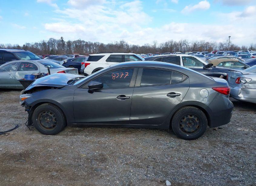 Photo 15 of 2017 Mazda Mazda3 SPORT (VIN JM1BN1U77H1100514)