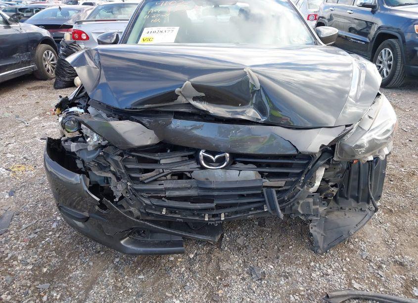 Photo 6 of 2017 Mazda Mazda3 SPORT (VIN JM1BN1U77H1100514)