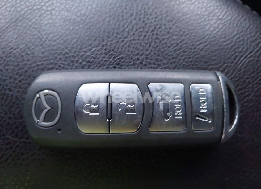 Photo 11 of 2018 Mazda Mazda3 TOURING (VIN JM1BN1V30J1155551)