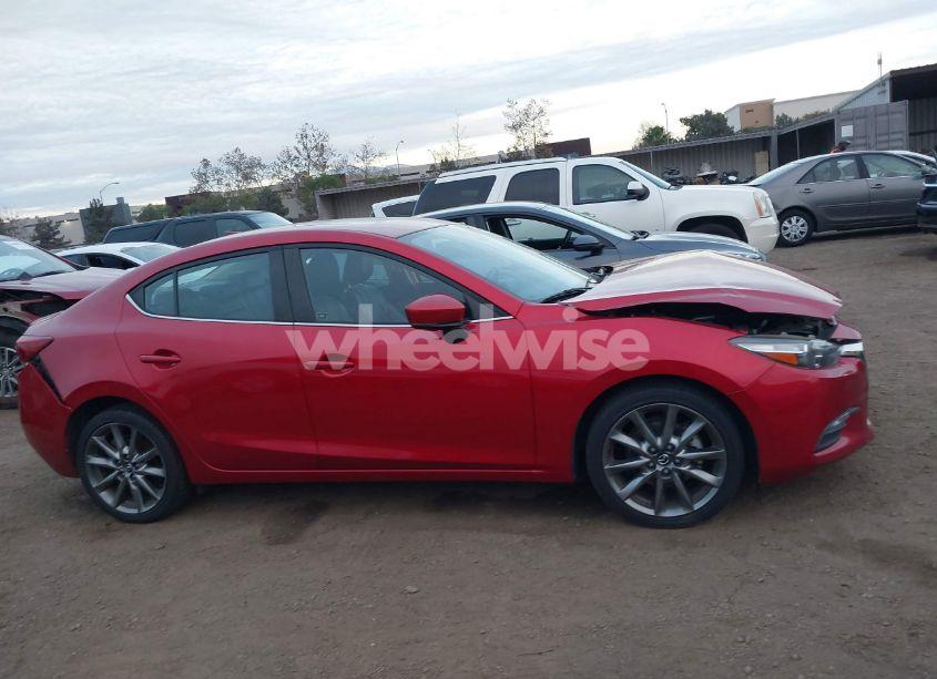 Photo 13 of 2018 Mazda Mazda3 TOURING (VIN JM1BN1V30J1155551)