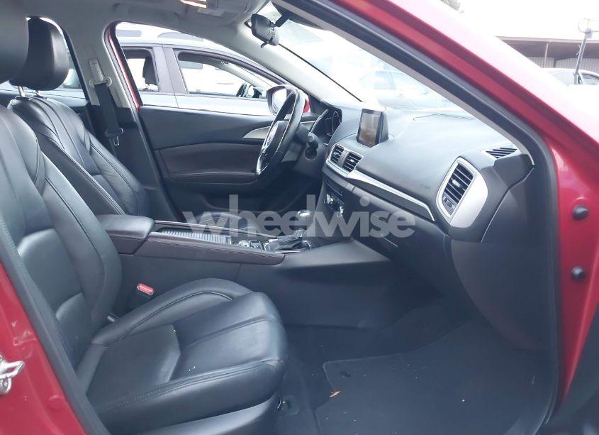 Photo 5 of 2018 Mazda Mazda3 TOURING (VIN JM1BN1V30J1155551)