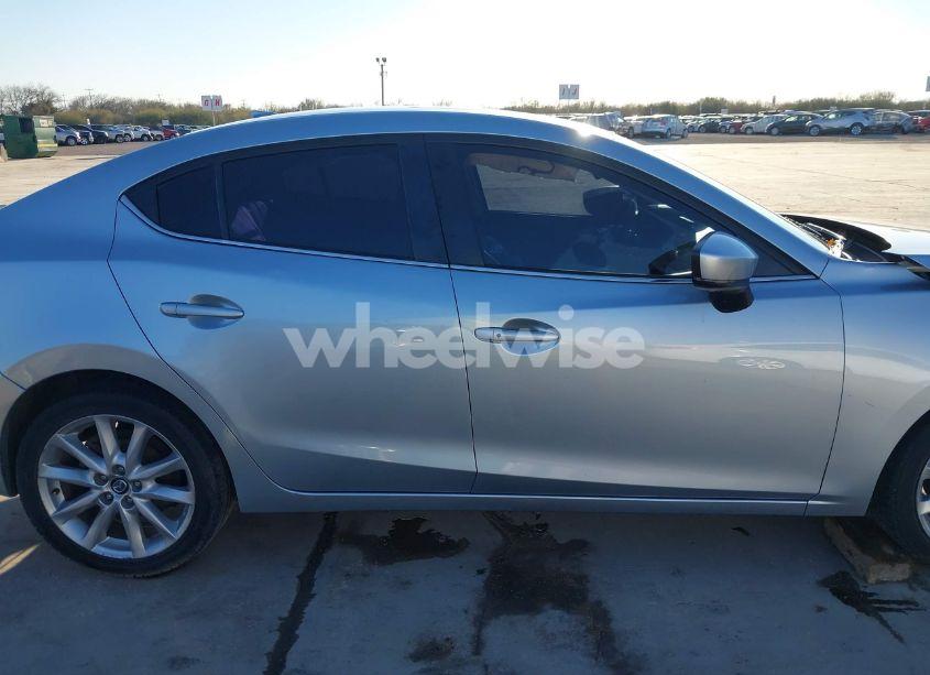 Photo 14 of 2017 Mazda Mazda3 TOURING (VIN JM1BN1V71H1100779)