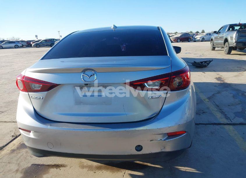 Photo 17 of 2017 Mazda Mazda3 TOURING (VIN JM1BN1V71H1100779)