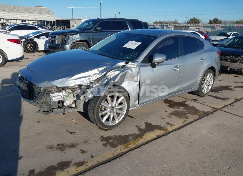 Photo 2 of 2017 Mazda Mazda3 TOURING (VIN JM1BN1V71H1100779)