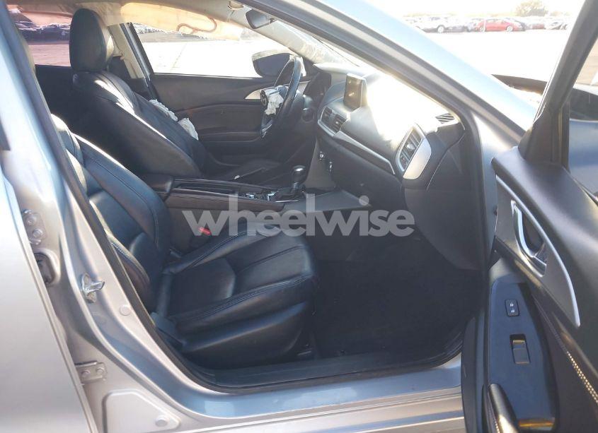 Photo 5 of 2017 Mazda Mazda3 TOURING (VIN JM1BN1V71H1100779)