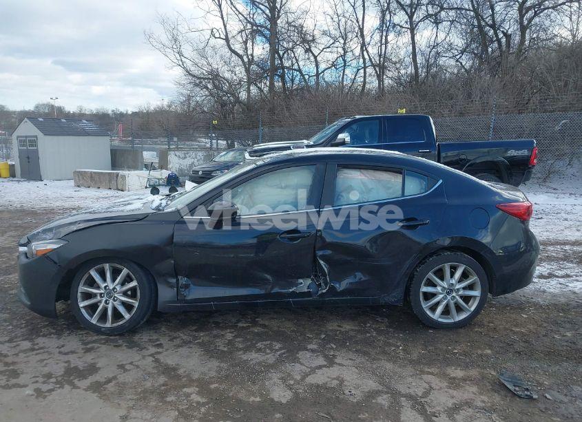 Photo 14 of 2017 Mazda Mazda3 TOURING (VIN JM1BN1V75H1105385)