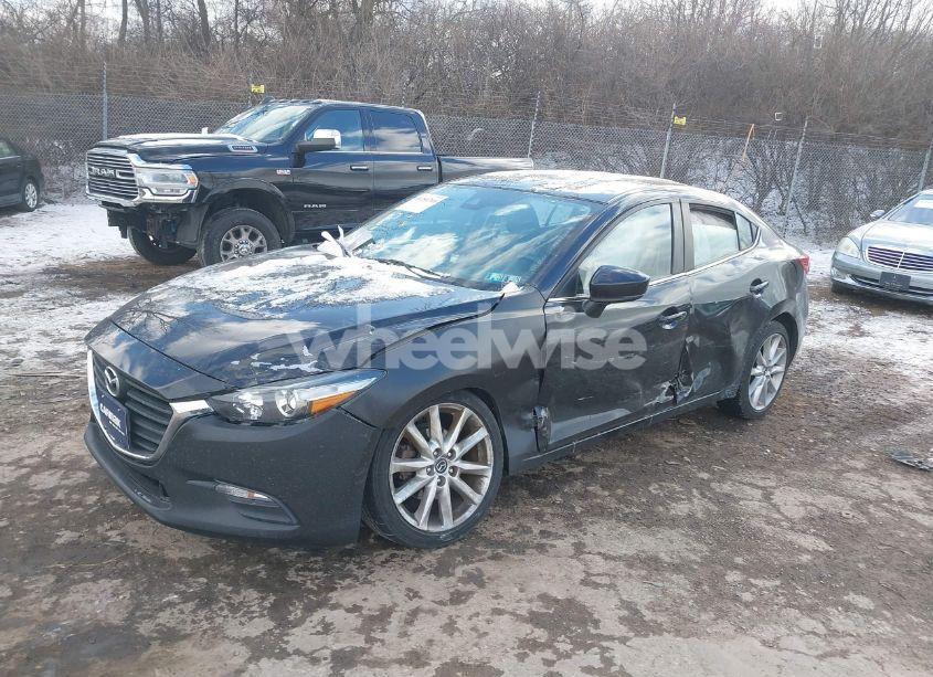 Photo 2 of 2017 Mazda Mazda3 TOURING (VIN JM1BN1V75H1105385)