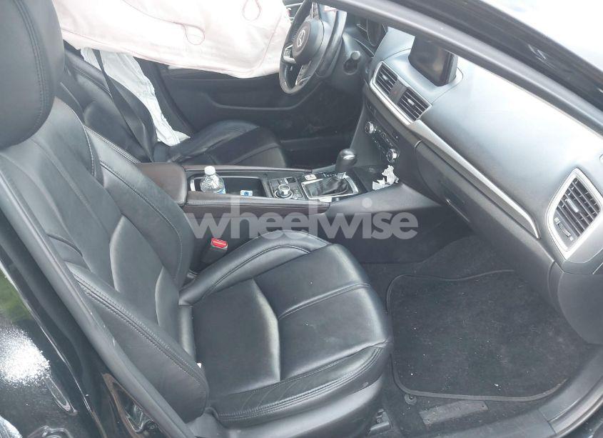 Photo 5 of 2017 Mazda Mazda3 TOURING (VIN JM1BN1V75H1105385)