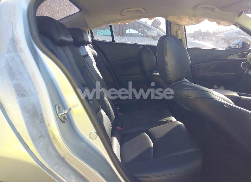 Photo 8 of 2017 Mazda Mazda3 TOURING (VIN JM1BN1V78H1102612)