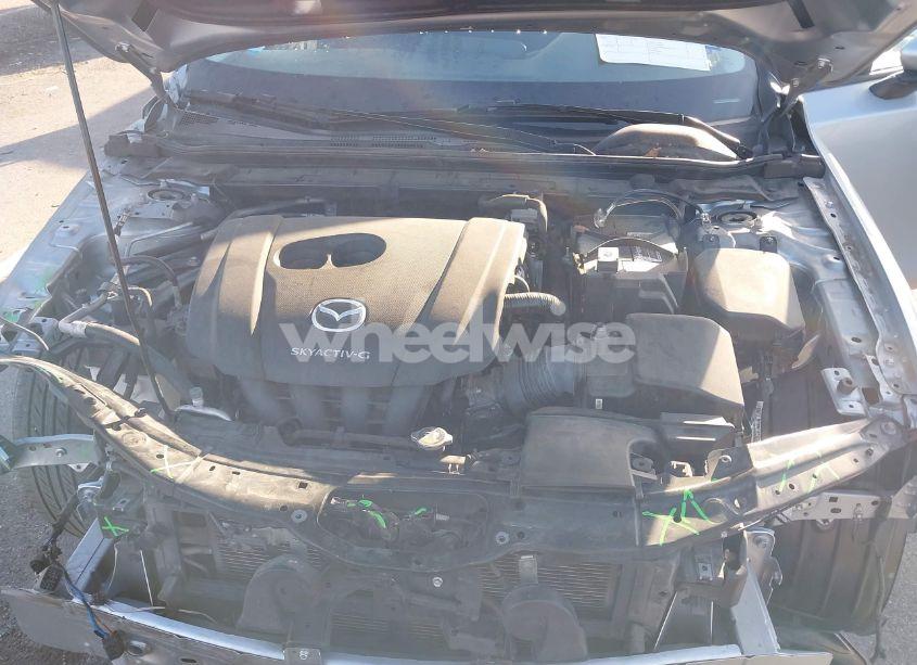 Photo 10 of 2021 Mazda Mazda3 2.0 (VIN JM1BPAA71M1335435)