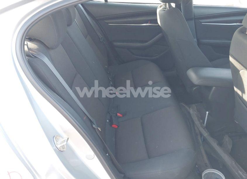 Photo 8 of 2021 Mazda Mazda3 2.0 (VIN JM1BPAA71M1335435)