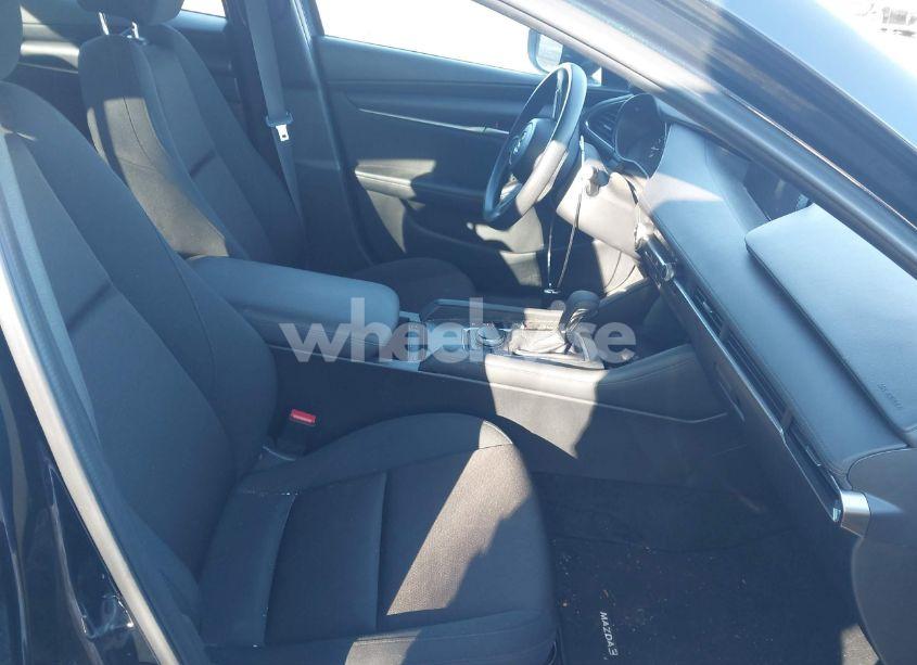 Photo 5 of 2021 Mazda Mazda3 2.5 S (VIN JM1BPAAL0M1337402)