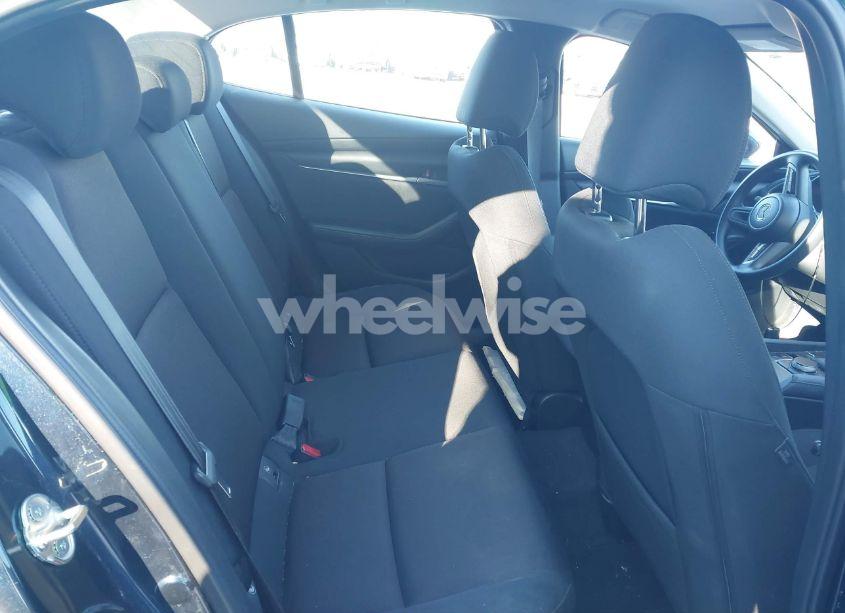 Photo 8 of 2021 Mazda Mazda3 2.5 S (VIN JM1BPAAL0M1337402)