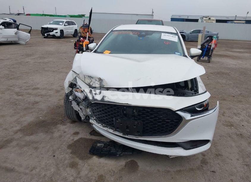 Photo 12 of 2021 Mazda Mazda3 2.5 S (VIN JM1BPAAL1M1327770)