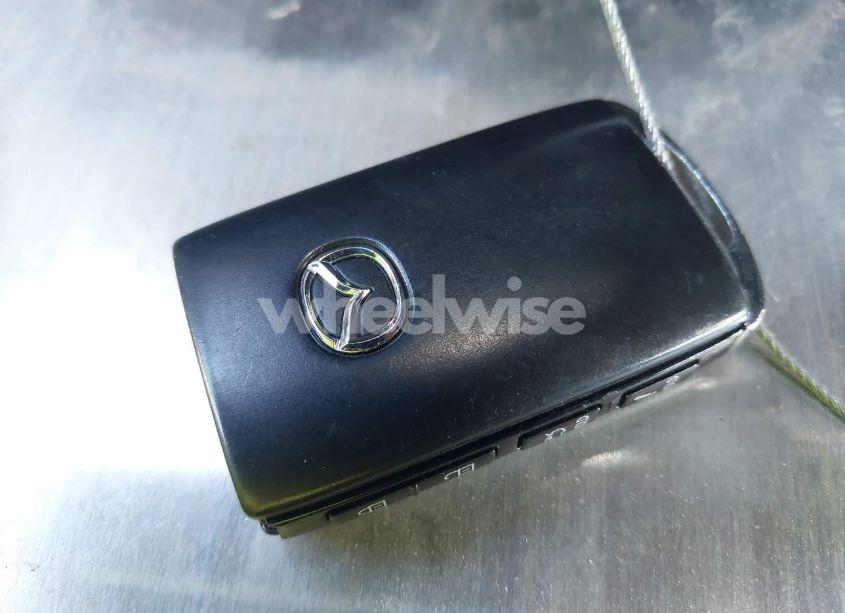 Photo 11 of 2021 Mazda Mazda3 2.5 S (VIN JM1BPAAL6M1331460)