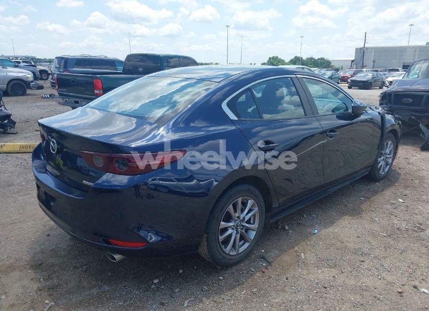 Photo 4 of 2021 Mazda Mazda3 2.5 S (VIN JM1BPAAL6M1331460)