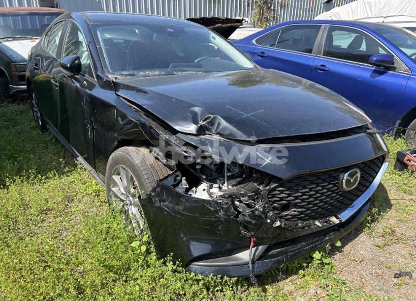 Photo 2 of 2021 Mazda Mazda3 2.5 S (VIN JM1BPAAL9M1323885)