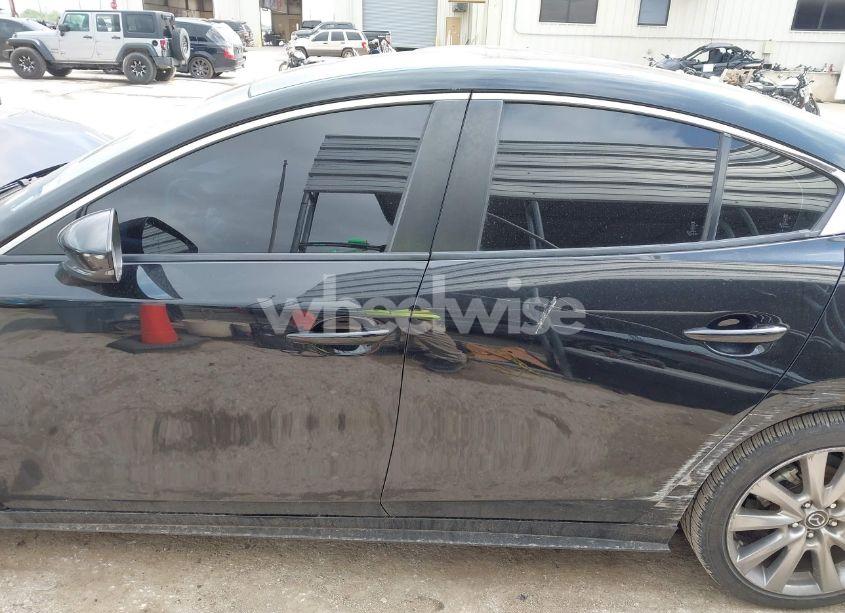 Photo 13 of 2021 Mazda Mazda3 (VIN JM1BPABL0M1320646)