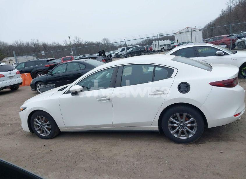 Photo 13 of 2020 Mazda Mazda3 (VIN JM1BPABL4L1165615)