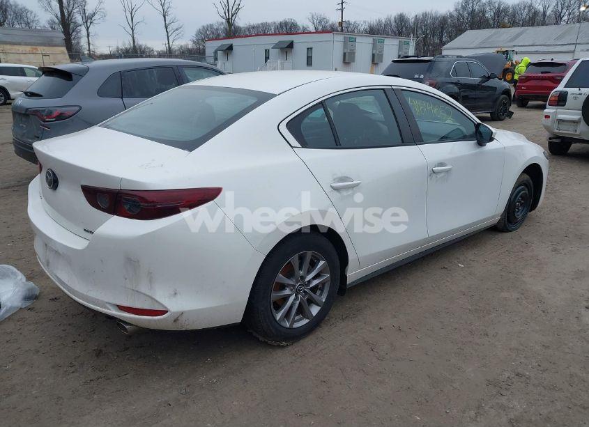 Photo 4 of 2020 Mazda Mazda3 (VIN JM1BPABL4L1165615)