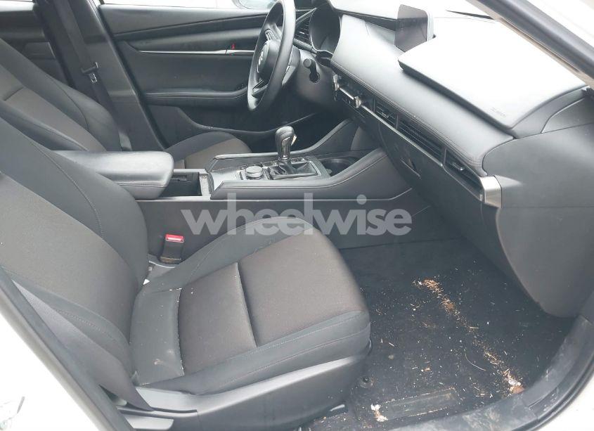 Photo 5 of 2020 Mazda Mazda3 (VIN JM1BPABL4L1165615)