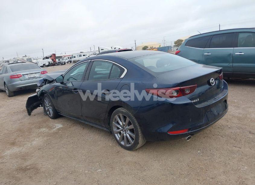 Photo 14 of 2021 Mazda Mazda3 SELECT (VIN JM1BPABL5M1316480)