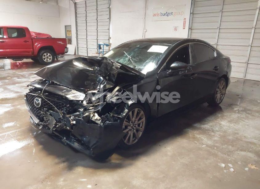 Photo 2 of 2021 Mazda Mazda3 SELECT (VIN JM1BPABL5M1316530)