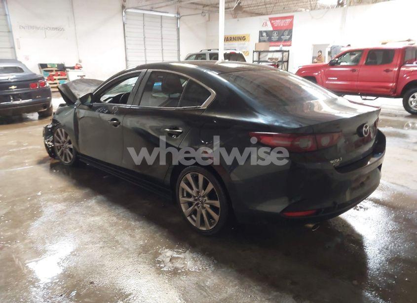 Photo 3 of 2021 Mazda Mazda3 SELECT (VIN JM1BPABL5M1316530)