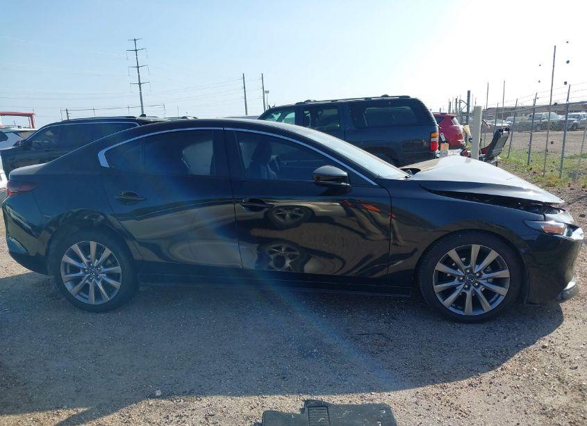 Photo 13 of 2021 Mazda Mazda3 SELECT (VIN JM1BPABL8M1334181)