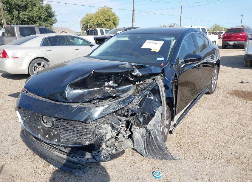 Photo 2 of 2021 Mazda Mazda3 SELECT (VIN JM1BPABL8M1334181)