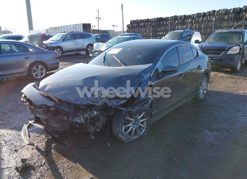Photo 2 of 2021 Mazda Mazda3 (VIN JM1BPABL8M1341101)
