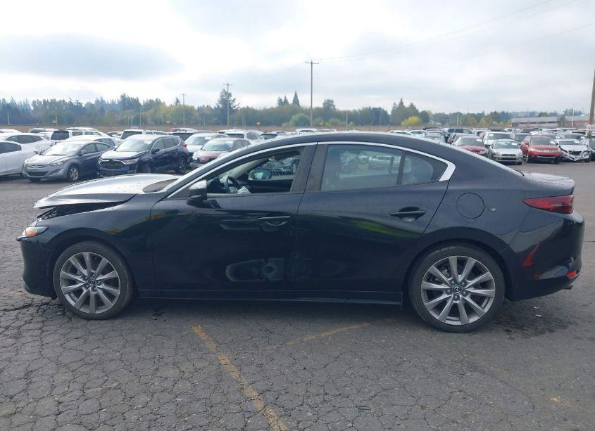 Photo 14 of 2021 Mazda Mazda3 SELECT (VIN JM1BPABL9M1330527)