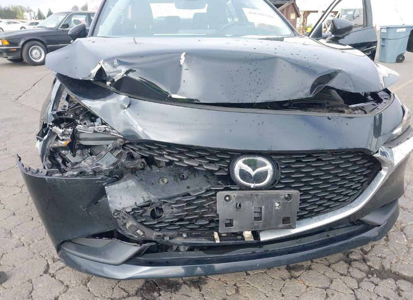 Photo 6 of 2021 Mazda Mazda3 SELECT (VIN JM1BPABL9M1330527)