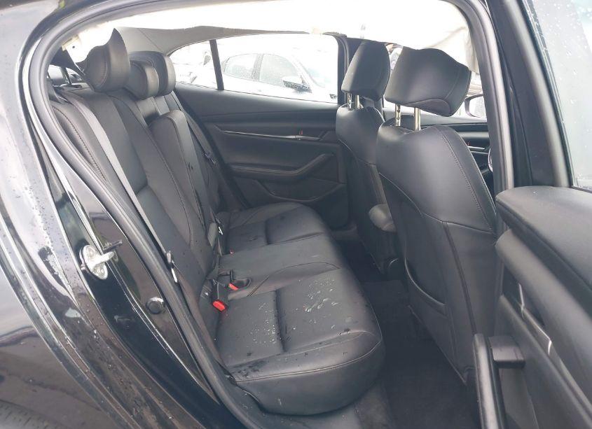 Photo 8 of 2021 Mazda Mazda3 SELECT (VIN JM1BPABL9M1330527)