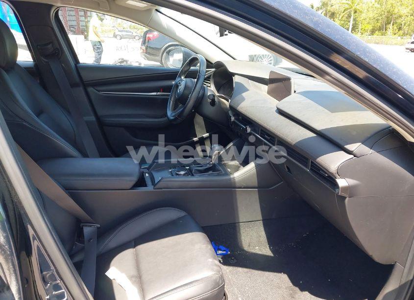 Photo 5 of 2021 Mazda Mazda3 SELECT (VIN JM1BPABLXM1326518)