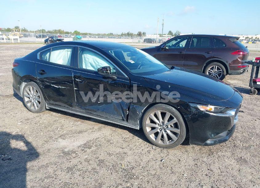 2021 Mazda Mazda3 SELECT (VIN JM1BPABLXM1337566) main photo