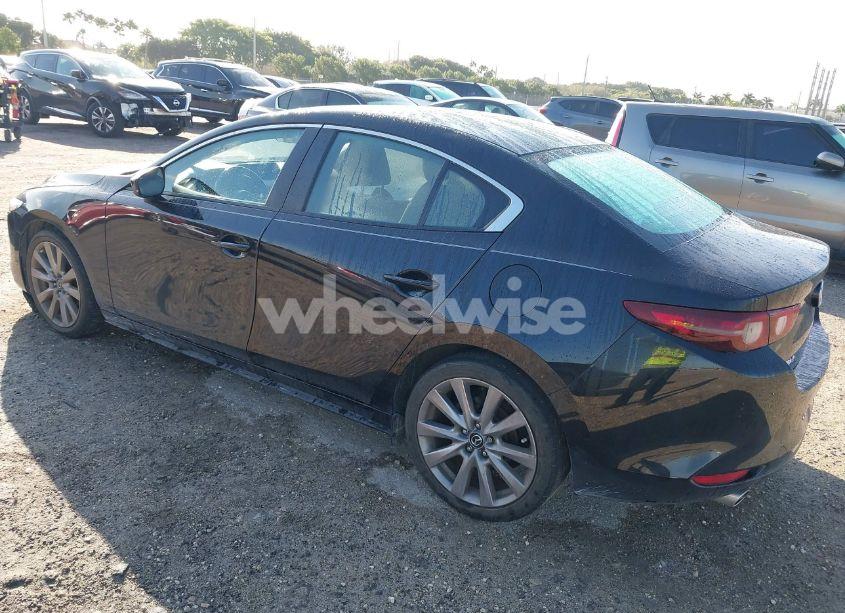 Photo 3 of 2021 Mazda Mazda3 SELECT (VIN JM1BPABLXM1337566)
