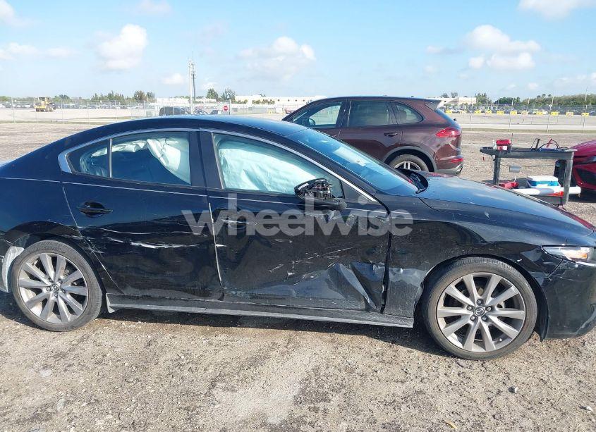 Photo 6 of 2021 Mazda Mazda3 SELECT (VIN JM1BPABLXM1337566)