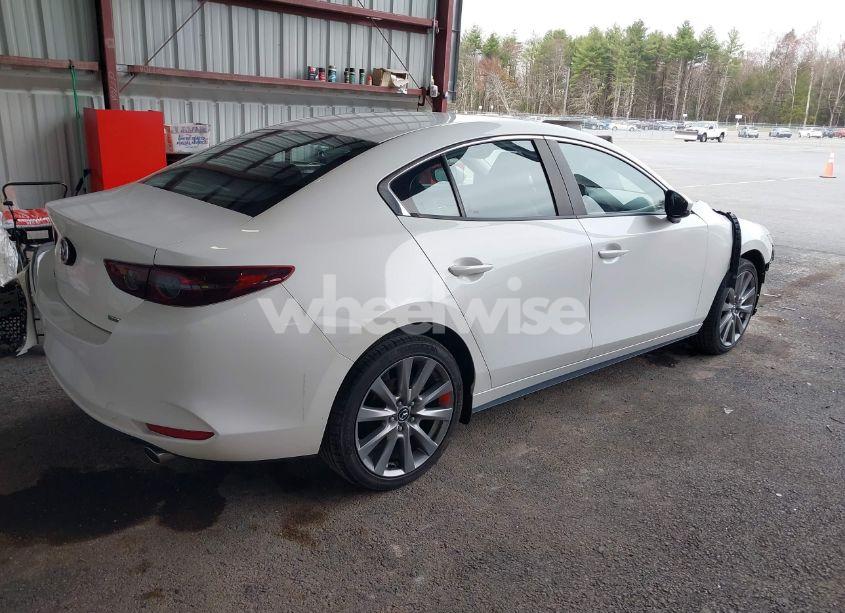 Photo 4 of 2019 Mazda Mazda3 SELECT PACKAGE (VIN JM1BPACL2K1106916)