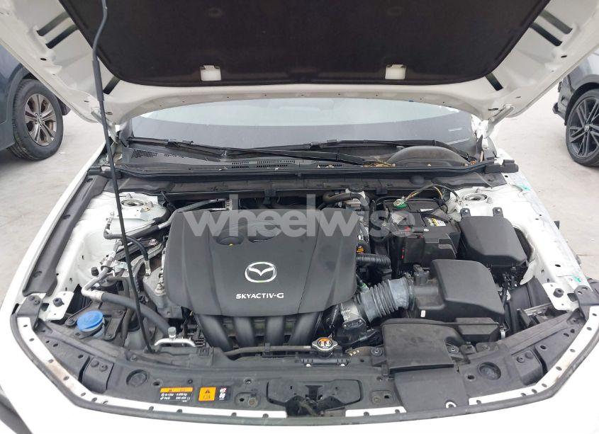Photo 10 of 2021 Mazda Mazda3 PREFERRED (VIN JM1BPACL3M1319795)
