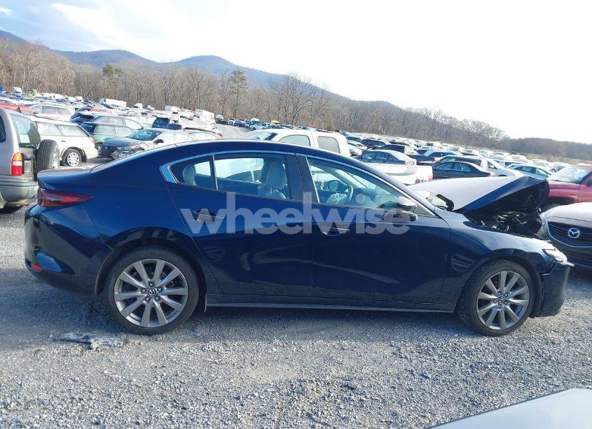 Photo 14 of 2019 Mazda Mazda3 SELECT PACKAGE (VIN JM1BPACL4K1112474)
