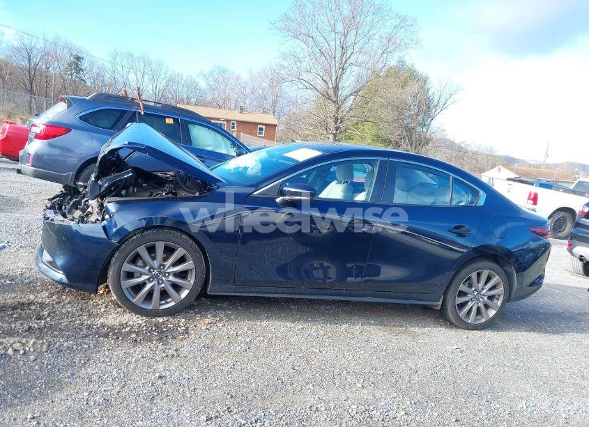 Photo 15 of 2019 Mazda Mazda3 SELECT PACKAGE (VIN JM1BPACL4K1112474)