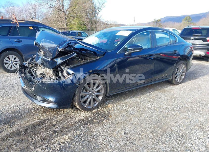 Photo 2 of 2019 Mazda Mazda3 SELECT PACKAGE (VIN JM1BPACL4K1112474)