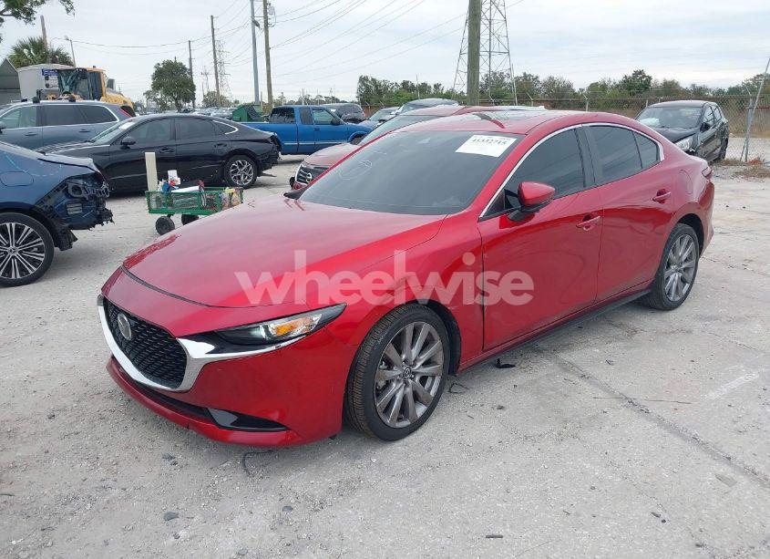 Photo 2 of 2021 Mazda Mazda3 PREFERRED (VIN JM1BPACL5M1335495)