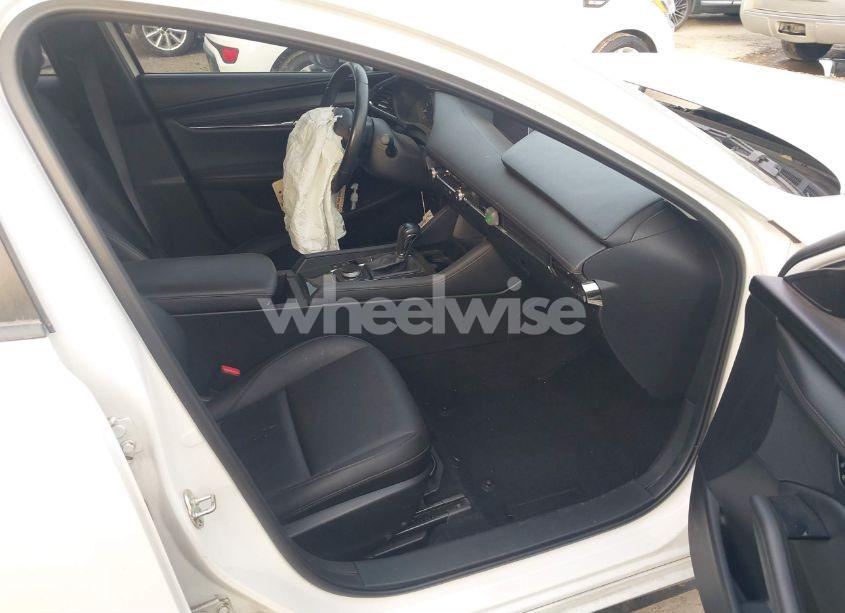 Photo 5 of 2019 Mazda Mazda3 SELECT PACKAGE (VIN JM1BPACL6K1109964)