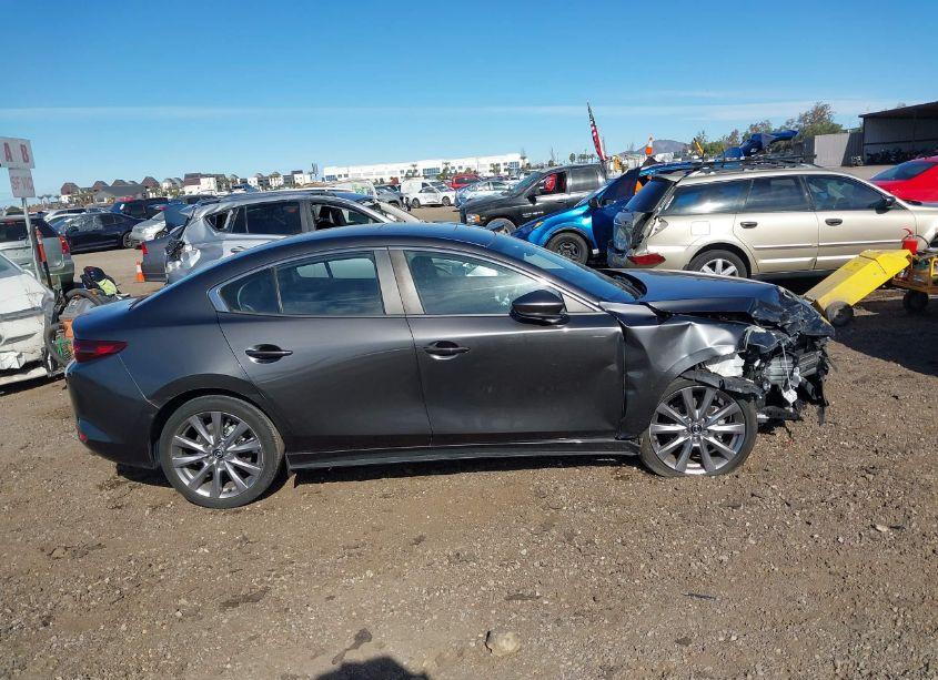 Photo 13 of 2021 Mazda Mazda3 PREFERRED (VIN JM1BPACL6M1326370)