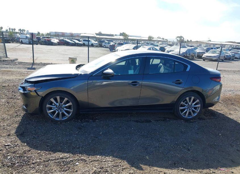 Photo 14 of 2021 Mazda Mazda3 PREFERRED (VIN JM1BPACL6M1326370)